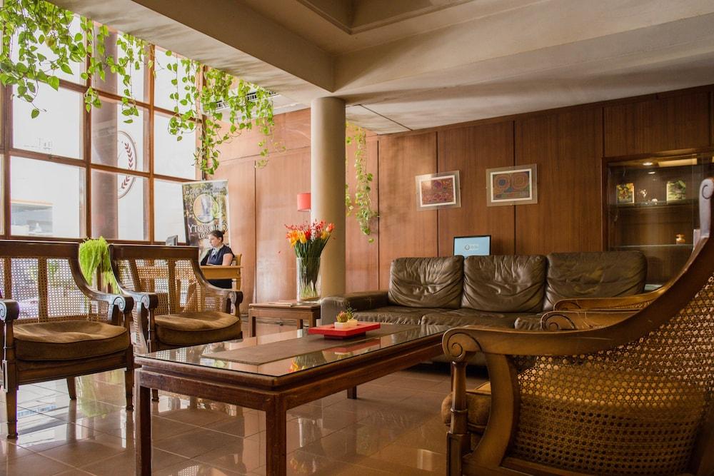 Julio Cesar Hotel Посадас Екстериор снимка